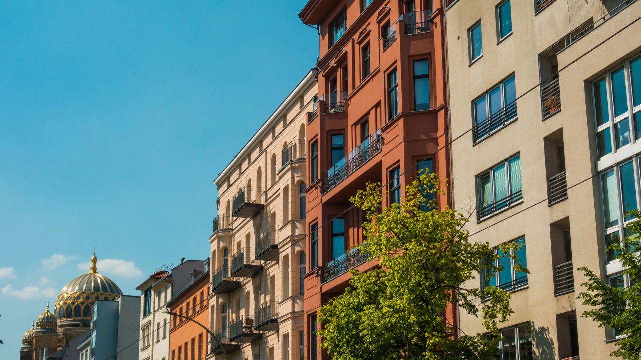 Sezonowość rynku nieruchomości - fakty i liczby