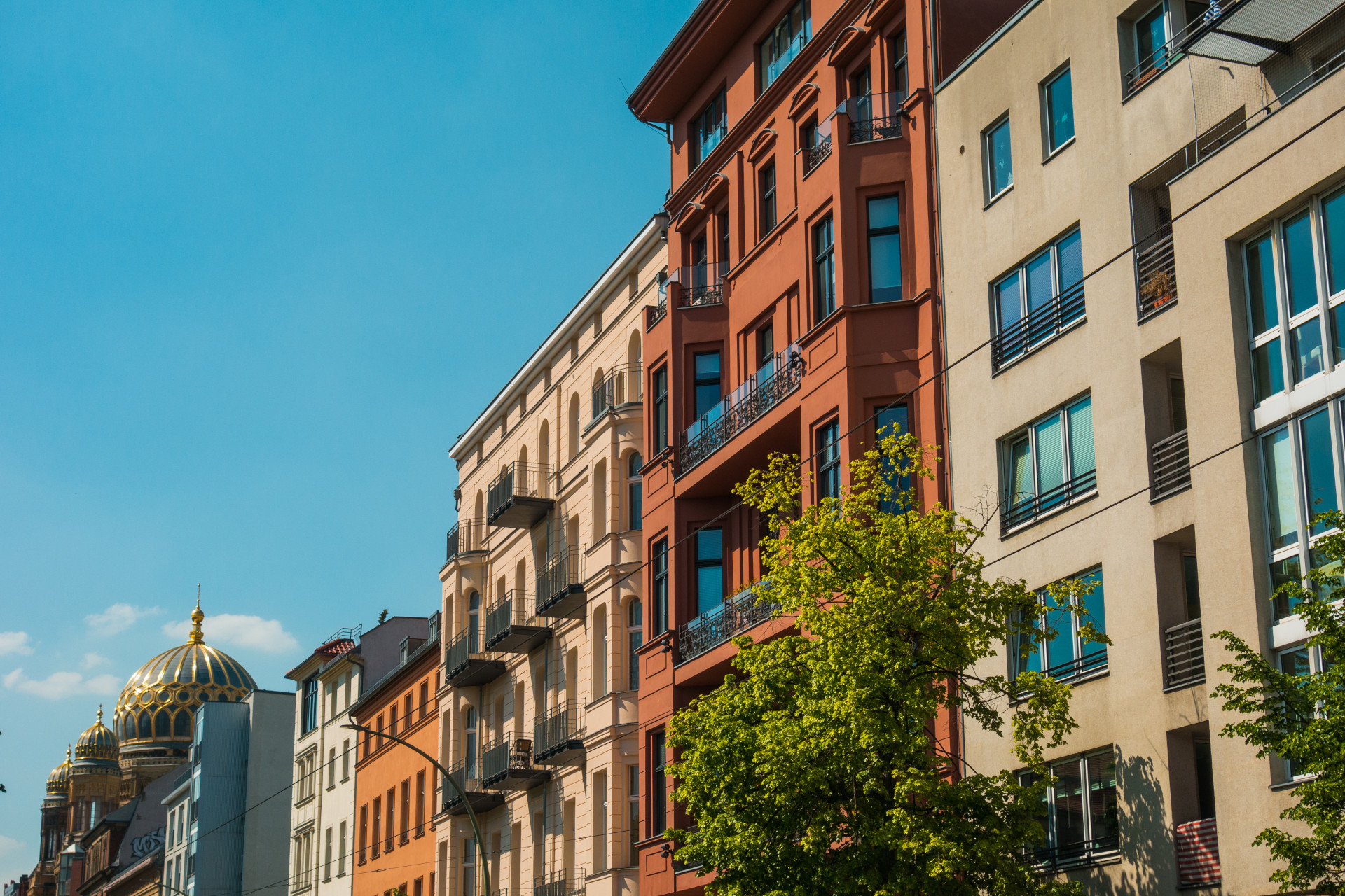 Sezonowość rynku nieruchomości - fakty i liczby